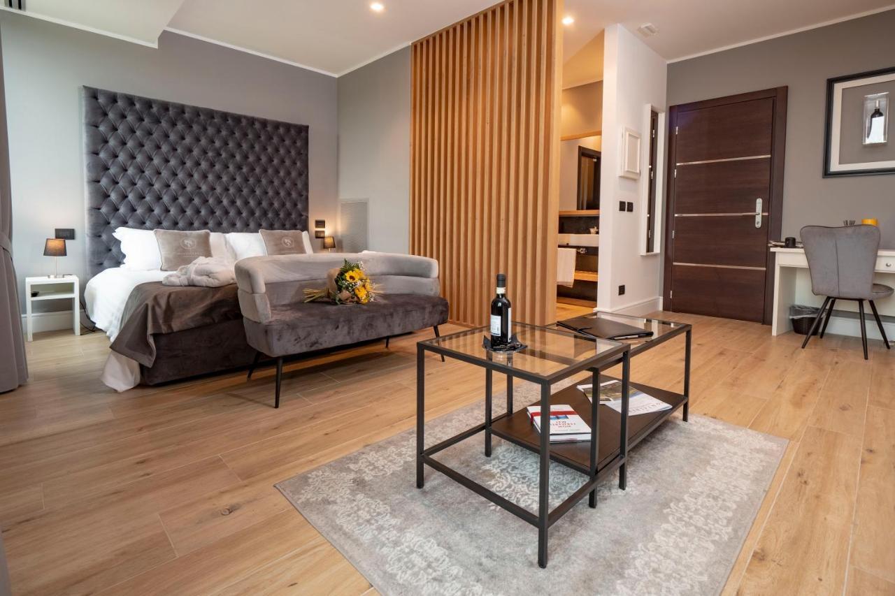 Montalbera Wine Suites Montemagno  المظهر الخارجي الصورة